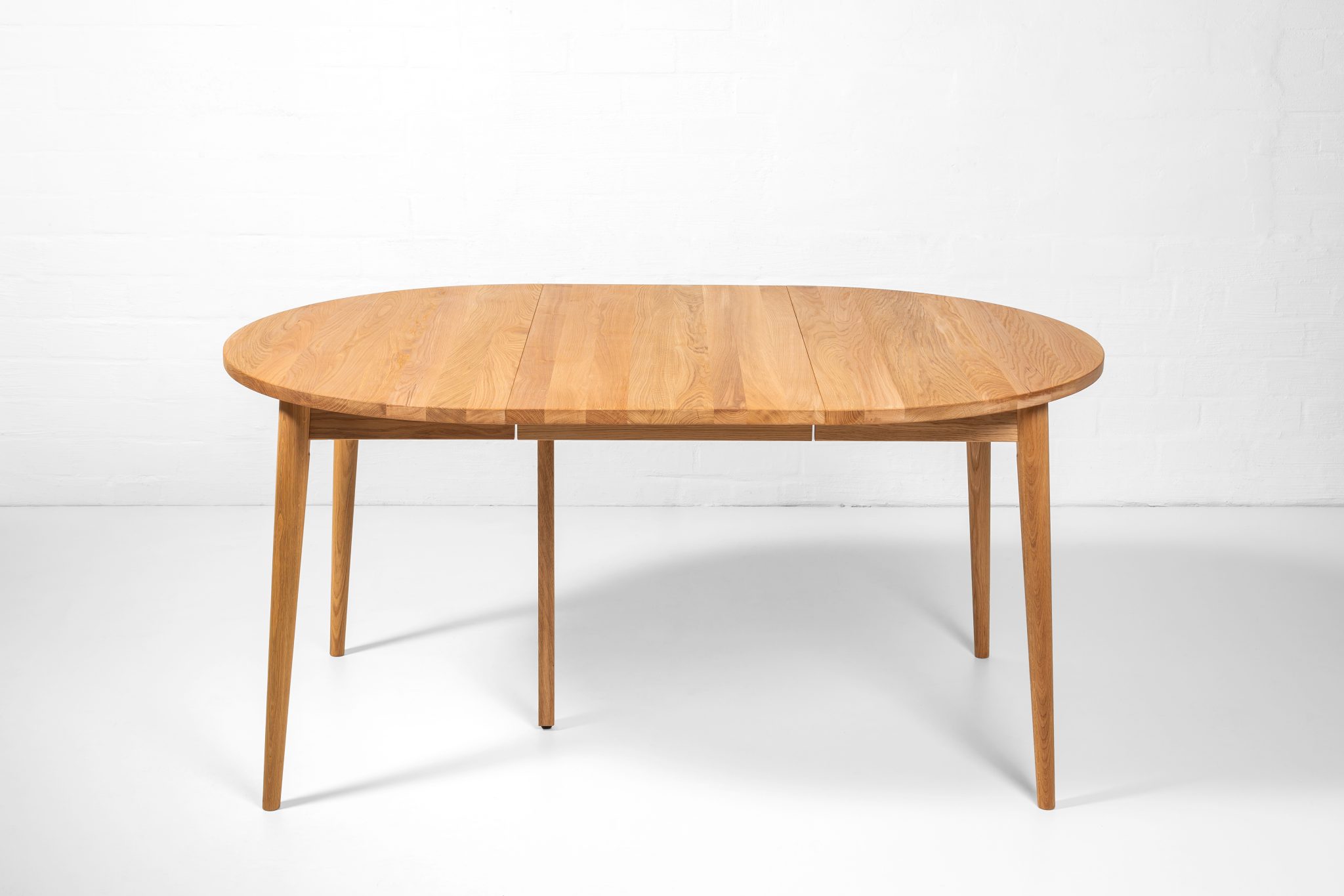 BO Esstisch aus massiver Eiche Ø 90 cm + Verlängerung – Skandinavisches Design trifft Funktionalität – Bild 6