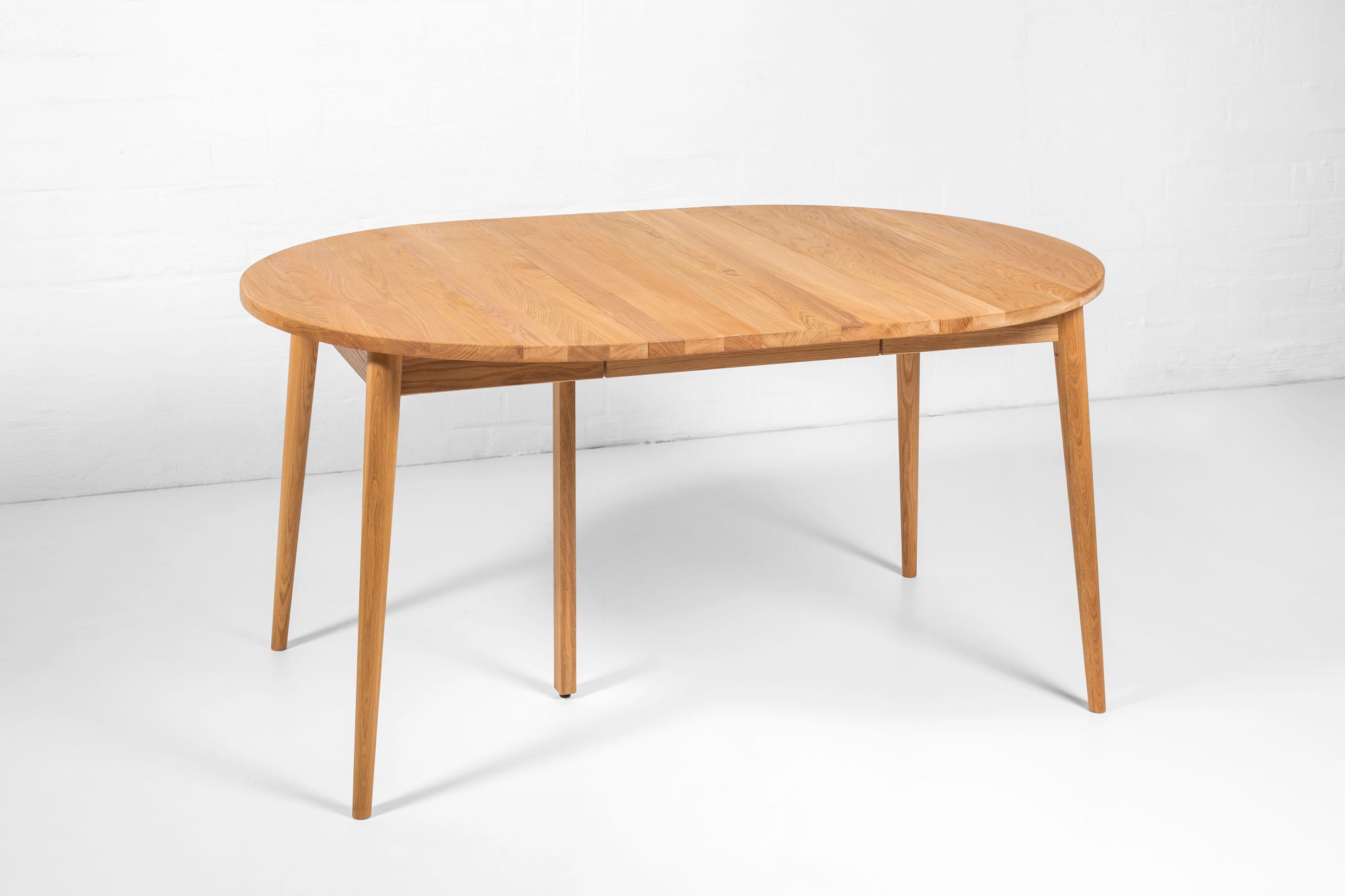 BO Esstisch aus massiver Eiche Ø 90 cm + Verlängerung – Skandinavisches Design trifft Funktionalität – Bild 5