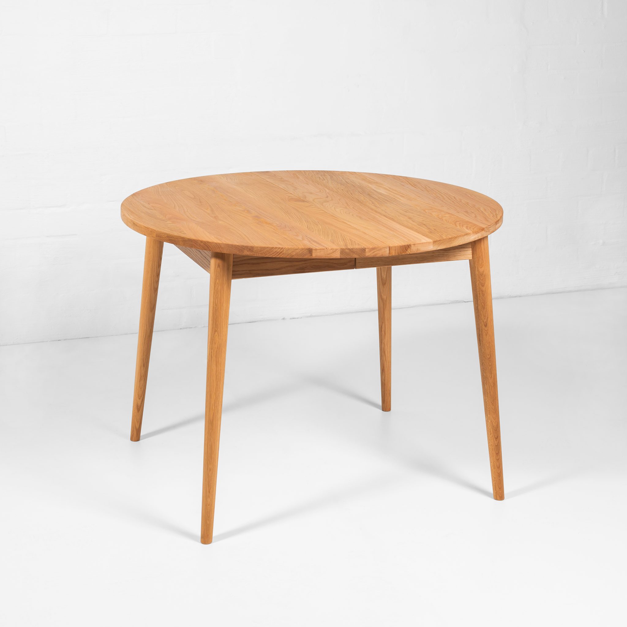 BO Esstisch aus massiver Eiche Ø 90 cm + Verlängerung – Skandinavisches Design trifft Funktionalität – Bild 4