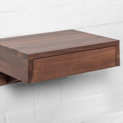 Nachttisch aus massiver Walnuss mit Soft-Close-Schublade | Woodek Design